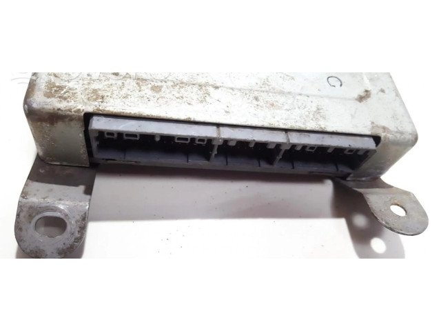 Řídící jednotka Z57318881   Mazda 323 1997