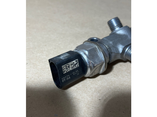 Vstřikovací lišta 04L089H, 0556748   Volkswagen Tiguan    DFGA 