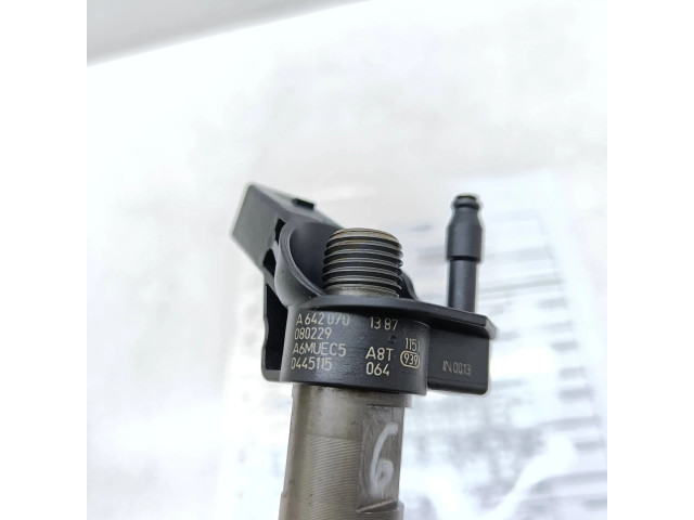 Vstřikovač A6420701387   Mercedes-Benz C W204  pro naftový motor 3.0 642960 