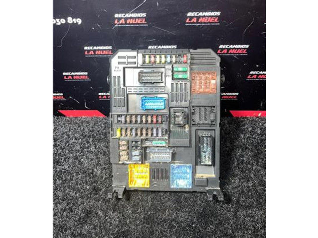 Блок предохранителей 9830790580   Citroen Jumpy    