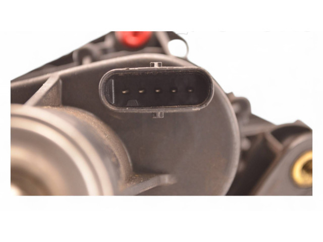 Vstřikovač 11617807991, 850640607   BMW 4 F32 F33    N47D20C 