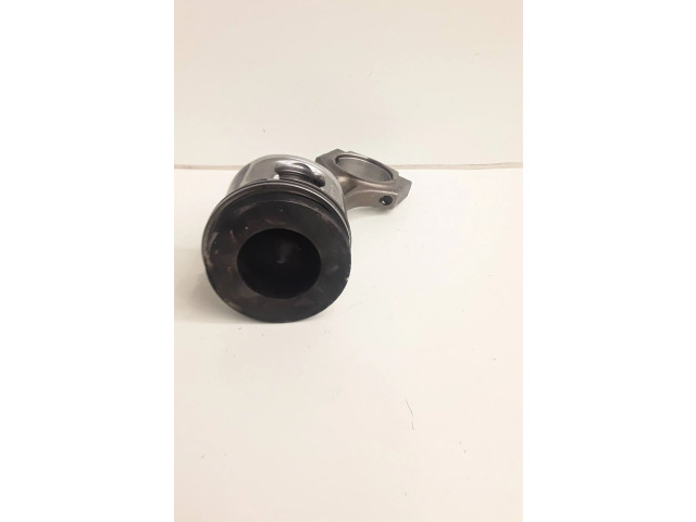 Píst 0840bb   BMW X1 E84  pro naftový motor 2.0 N47 D20 C 