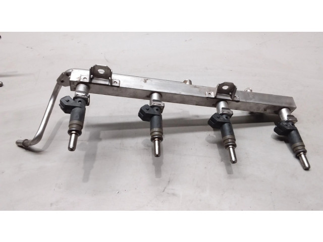 Vstřikovač 7506158, 7530420   BMW 3 E90 E91  pro benzínový motor 2.0 N46b20 