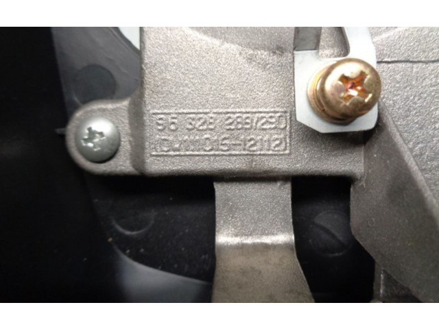Volant Daewoo Evanda 2005 95828289, 96328290  