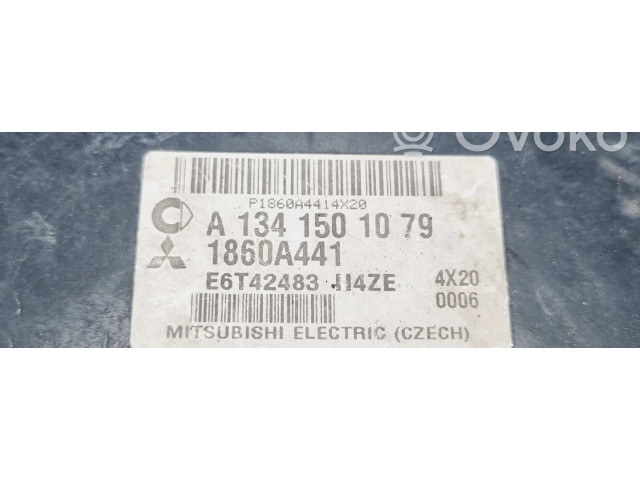 Комплект блоков управления MR951770, MM0038001   Mitsubishi Colt