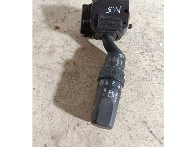 Ручка стеклоочистителей 17D682   Mazda 5