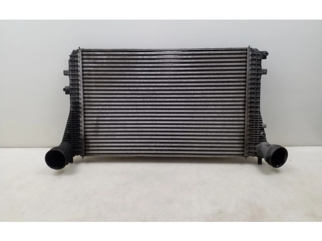 Интеркулер  3C0145805P   Volkswagen Tiguan 