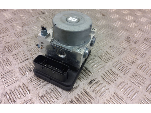 Jednotka ABS 6887510   BMW 2 F22 F23 2018