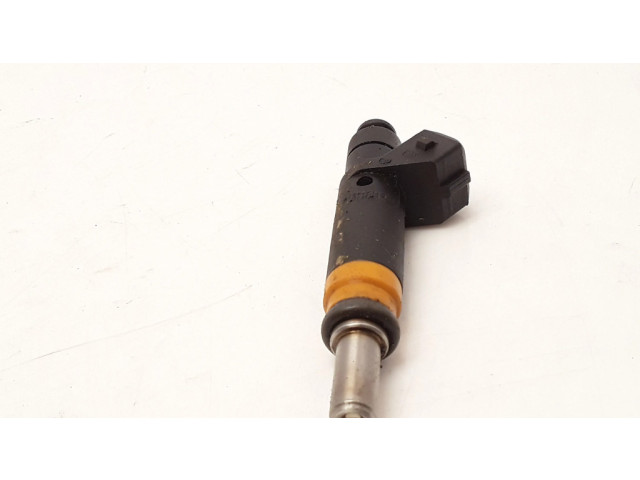 Форсунка 7506924    BMW 7 E65 E66 для бензинового двигателя  4.5