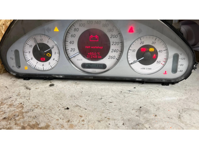 Přístrojová deska  Mercedes-Benz E W211 2004 A2115403547, 110080263017  