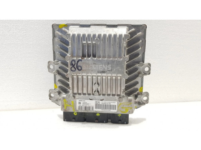 Блок управления двигателем ECU