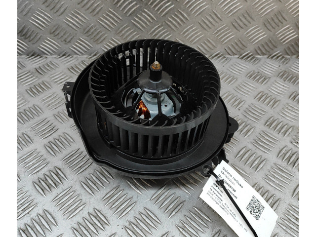 Вентилятор печки    5WC819015A, T72368C   Audi Q2 -
