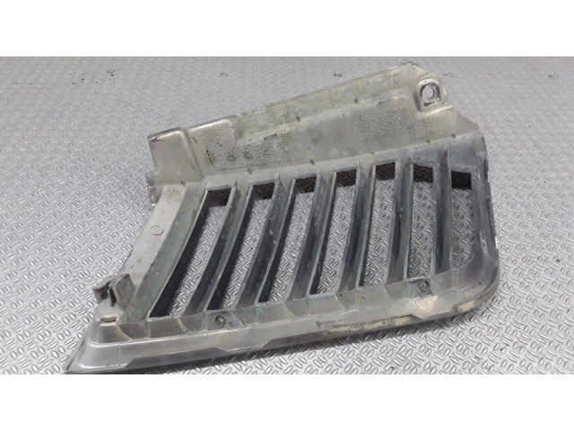 Верхняя решётка Mitsubishi L200 2006-2014 года MN142327      