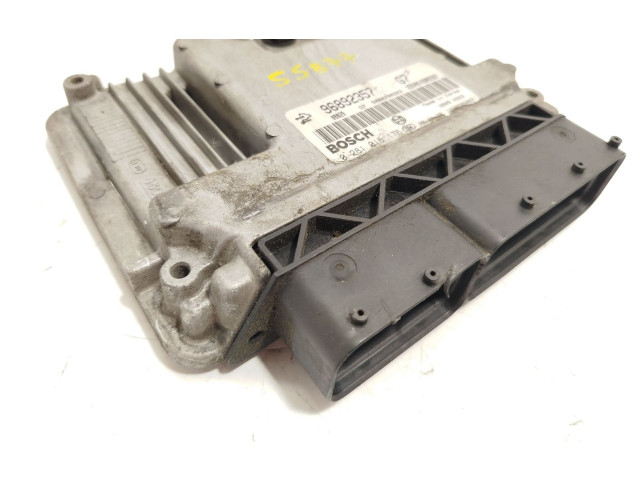 Блок управления двигателя 96892357, 0281015176   Chevrolet Captiva