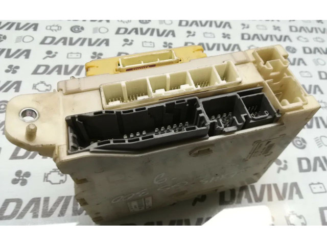 Блок предохранителей  82730-30322, 8273030322   Lexus GS 300 400 430    