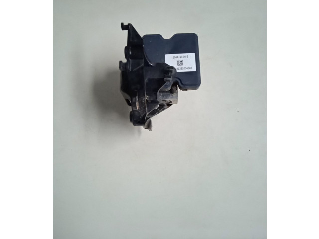 Блок АБС 1044745-00-B, DUALMOTORS   Tesla  Model 3  2017 -  года