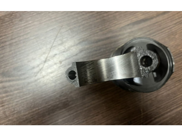  Поршень OM646.982 6460300717, 6460300717  Mercedes-Benz Vito Viano W639  