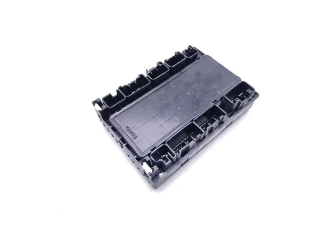 Блок предохранителей S05050216E7   Lexus RX 330 - 350 - 400H    