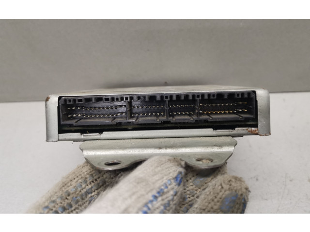 Řídící jednotka MD358438, E2T68377   Mitsubishi Carisma 1999