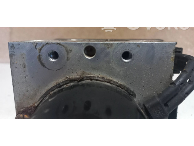 Jednotka ABS 9496942   Volvo V70 2005