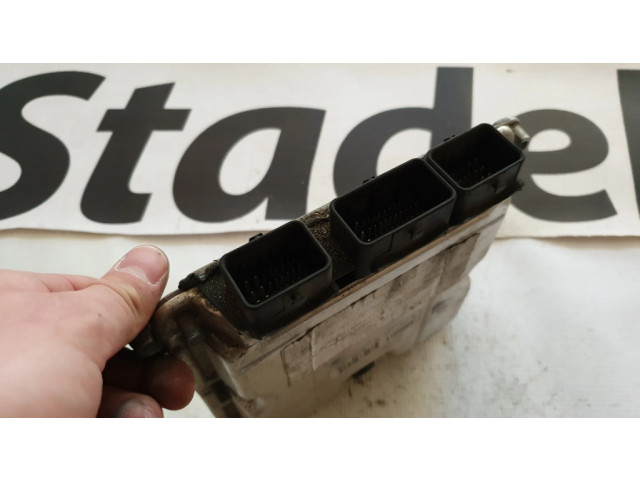 Řídící jednotka 0281010627, 9640938680   Peugeot 406 2002