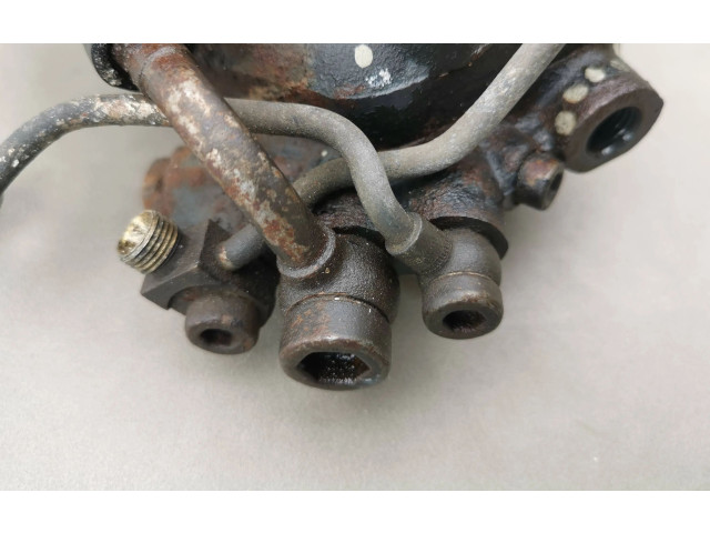 Vstřikovací lišta 0438100153   Audi 100 200 5000 C3  pro benzínový motor 2.2  