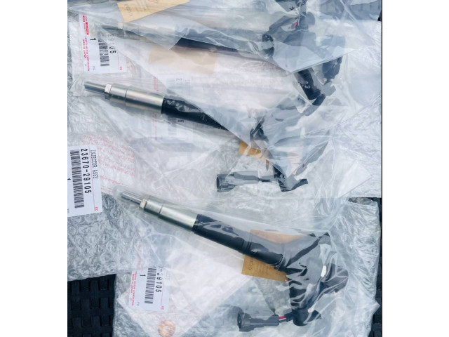 Форсунка 2367029100, 236700R041    Toyota RAV 4 (XA30)   