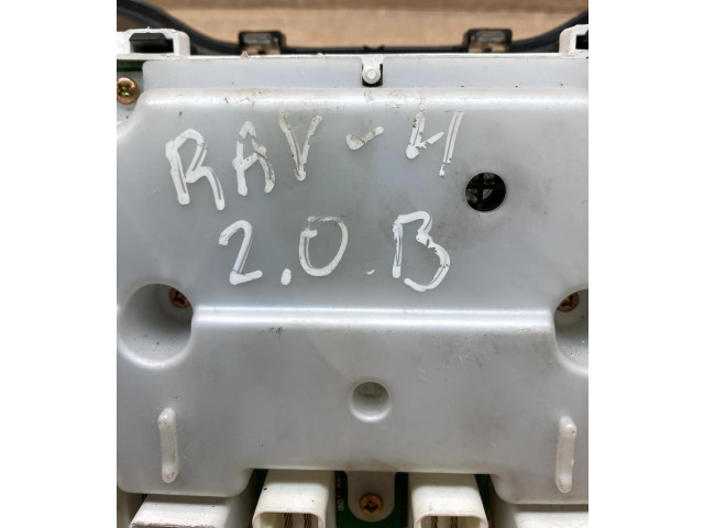 Přístrojová deska  Toyota RAV 4 (XA20) 2000 8380042A60, 1575202790  