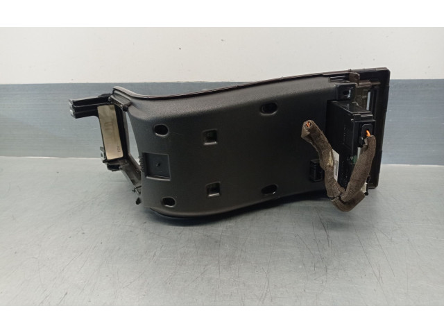 Блок управления климат-контролем 8623067   Volvo S40