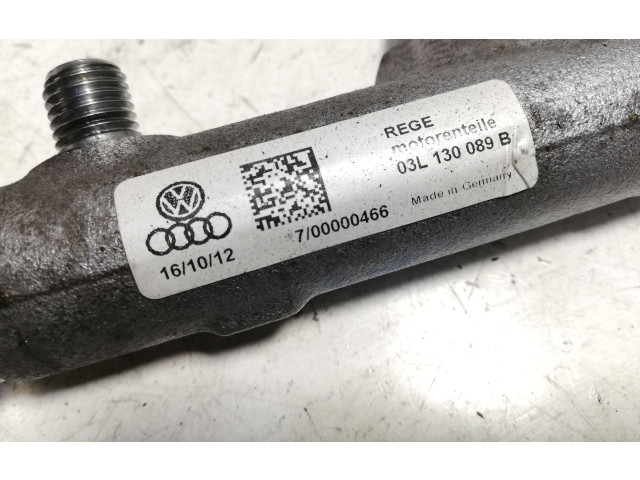 Vstřikovací lišta 03L130089   Volkswagen PASSAT B7     