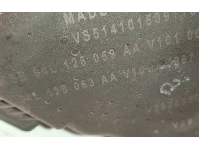 Vstřikovač 04L128059AA, 04L128063AA   Audi A1    CXMA 