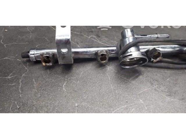 Vstřikovací lišta 04891337AB   Mini One - Cooper R50 - 53     
