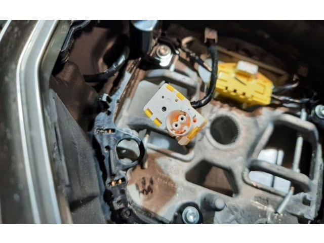 Volant Peugeot 2008 II 2022 98255044ZD  