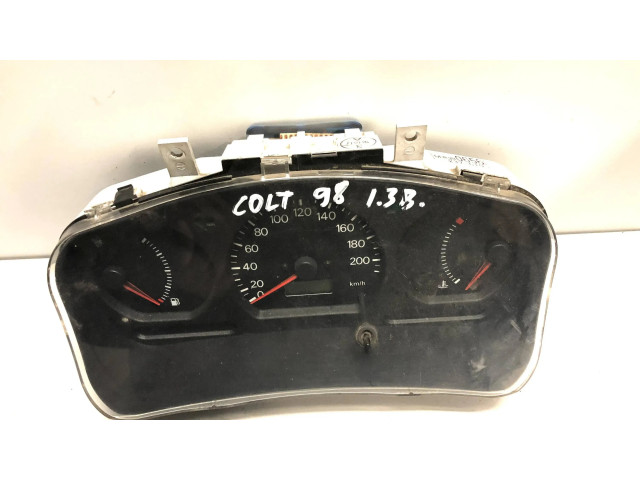Панель приборов MR390656, 237610   Mitsubishi Colt       
