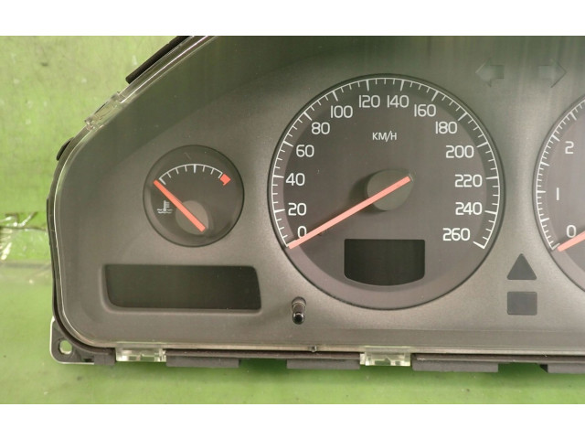 Přístrojová deska  Volvo V70 2001 9499668  