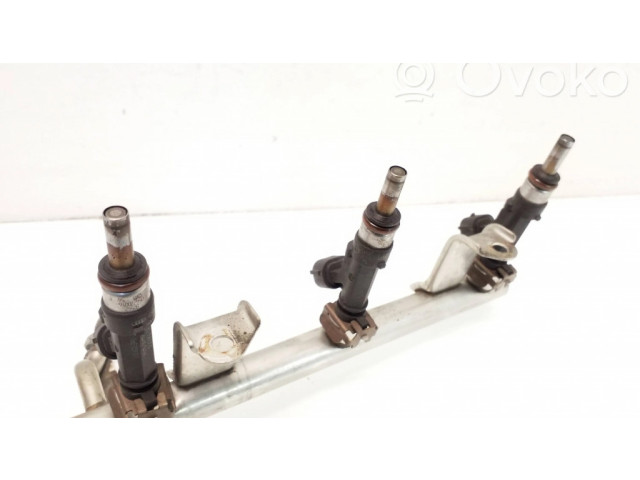 Vstřikovač 06E133551, 06E133681F   Audi A6 S6 C6 4F  pro benzínový / Газ motor 2.4  