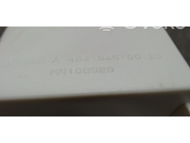 Блок предохранителей  MN108928   Mitsubishi Colt    