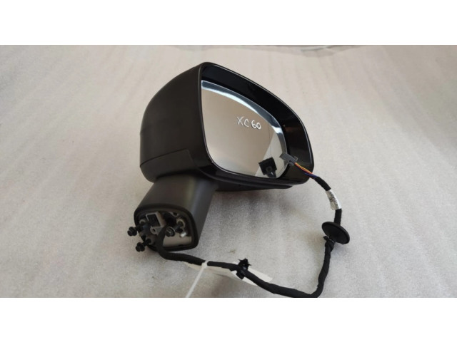 Zpětné zrcátko pravé Volvo XC60 2019  041443  