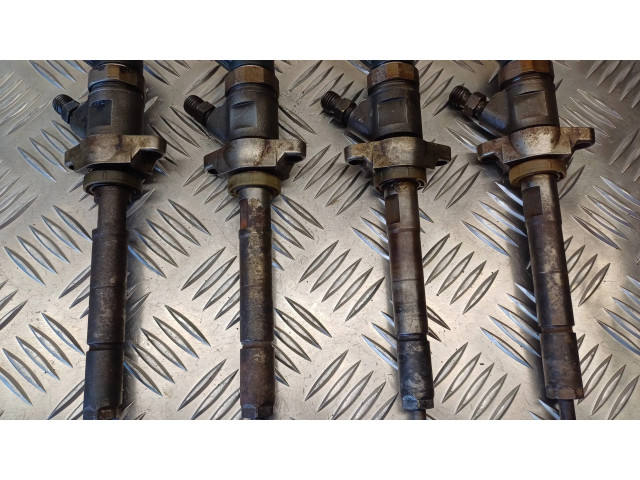 Vstřikovač 0445110297   Peugeot 3008 I  pro naftový motor 1.6  