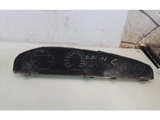 Přístrojová deska  Audi A6 S6 C4 4A 1996 88311219  