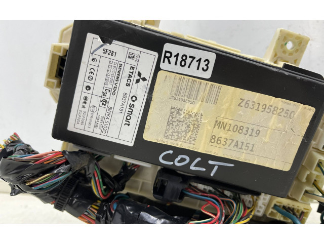 Блок предохранителей  mn108319, 8637a151   Mitsubishi Colt    