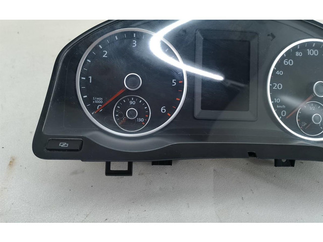 Панель приборов 5N0920872A   Volkswagen Tiguan       