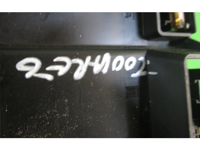   Pojistková skříňka 7L0937548, 15426742   Volkswagen Touareg  2004