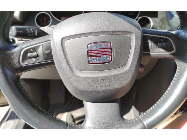 Подушка безопасности двери SLV3R0880201A   Seat Exeo (3R)