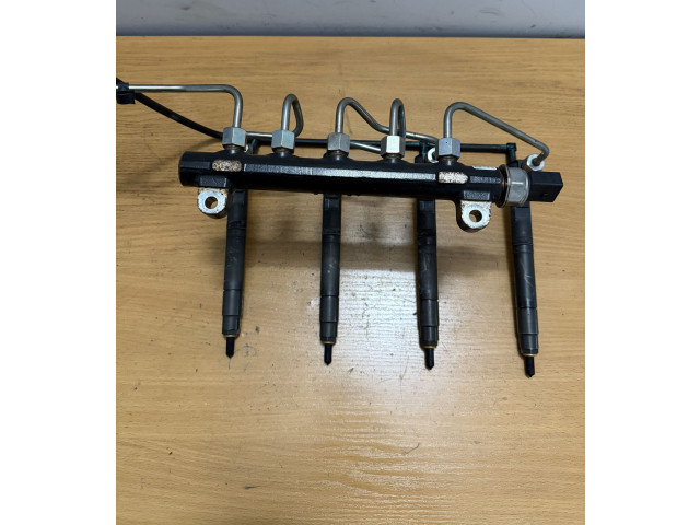 Vstřikovač 28489548, 25195089   Opel Antara     