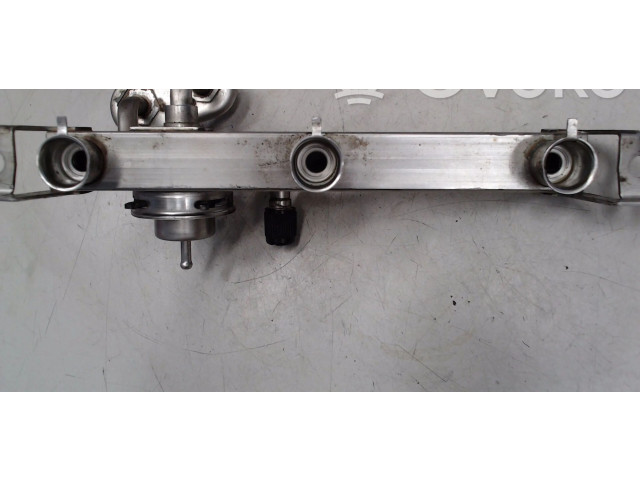 Vstřikovací lišta 0280151044, 00817713   Opel Corsa B     