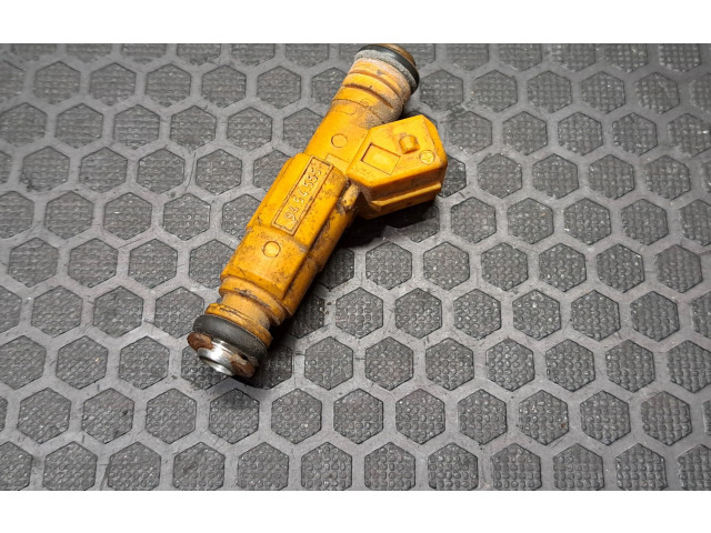 Vstřikovač 0280155746, 9454555   Volvo S70  V70  V70 XC   2.5  