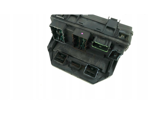 Модуль управления BSM 04692235AJ   Jeep Cherokee    