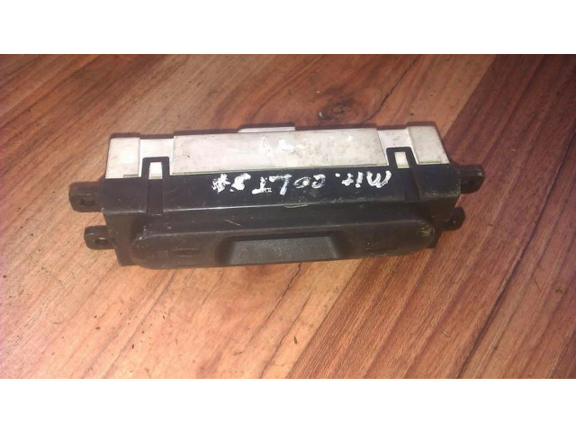 Дисплей    mr189269   Mitsubishi Colt