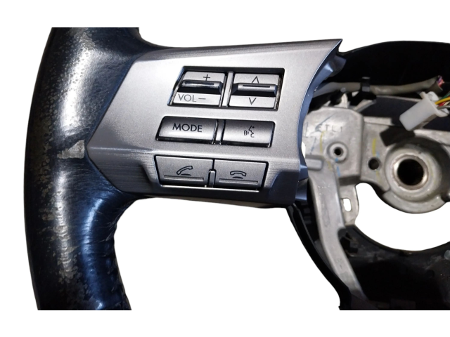 Volant Subaru Legacy 2008   